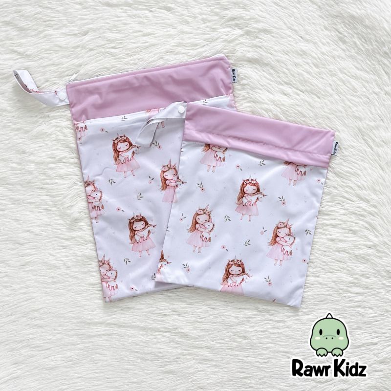 Wet Bag Design 69 – Girl with Unicorn